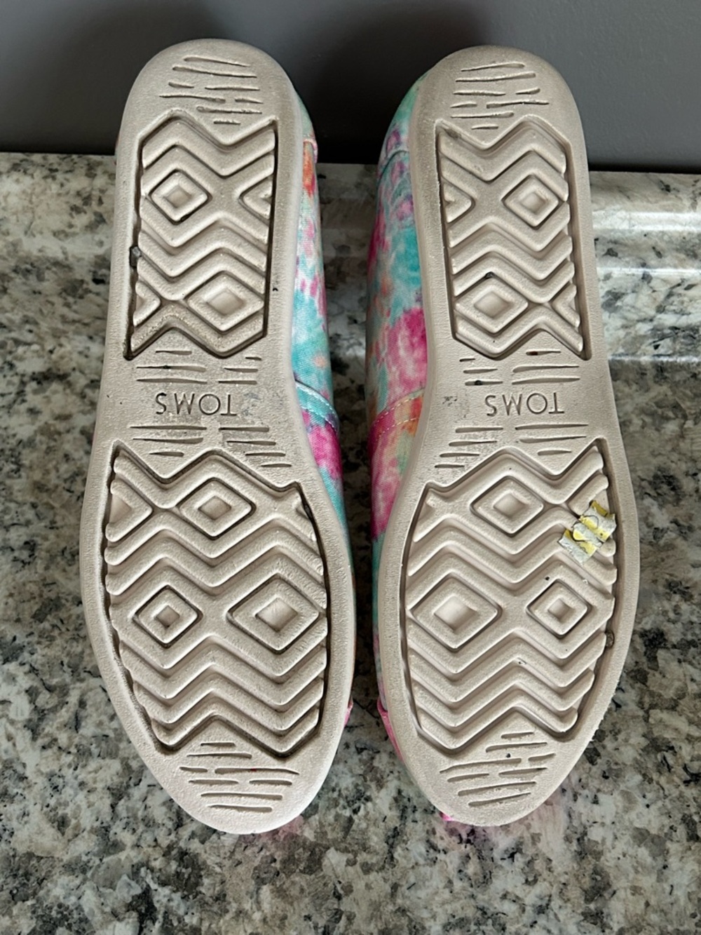 Toms Like New Alpargata Tie Dye Print Aloe Green Canvas Slip Ons Loafers Size 8 - Picture 11 of 11